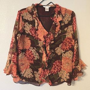 Medium maroon flowy blouse